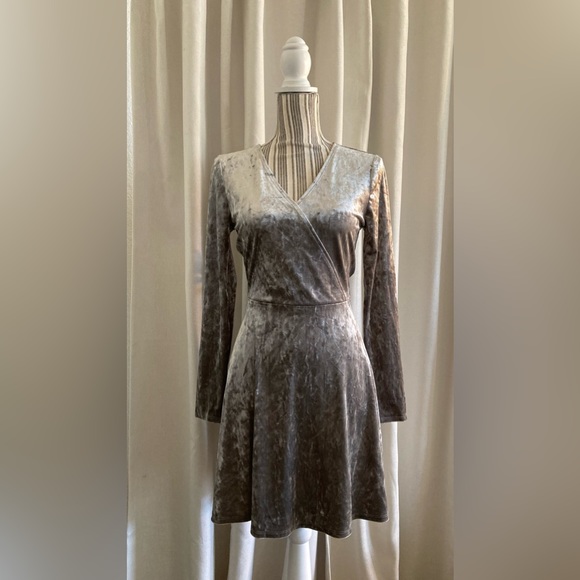 Forever 21 Velvet Wrap Dress Forever 21 Blue Velvet Faux Wrap Short Dress